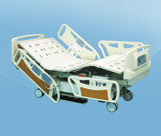 七功能三立柱病床